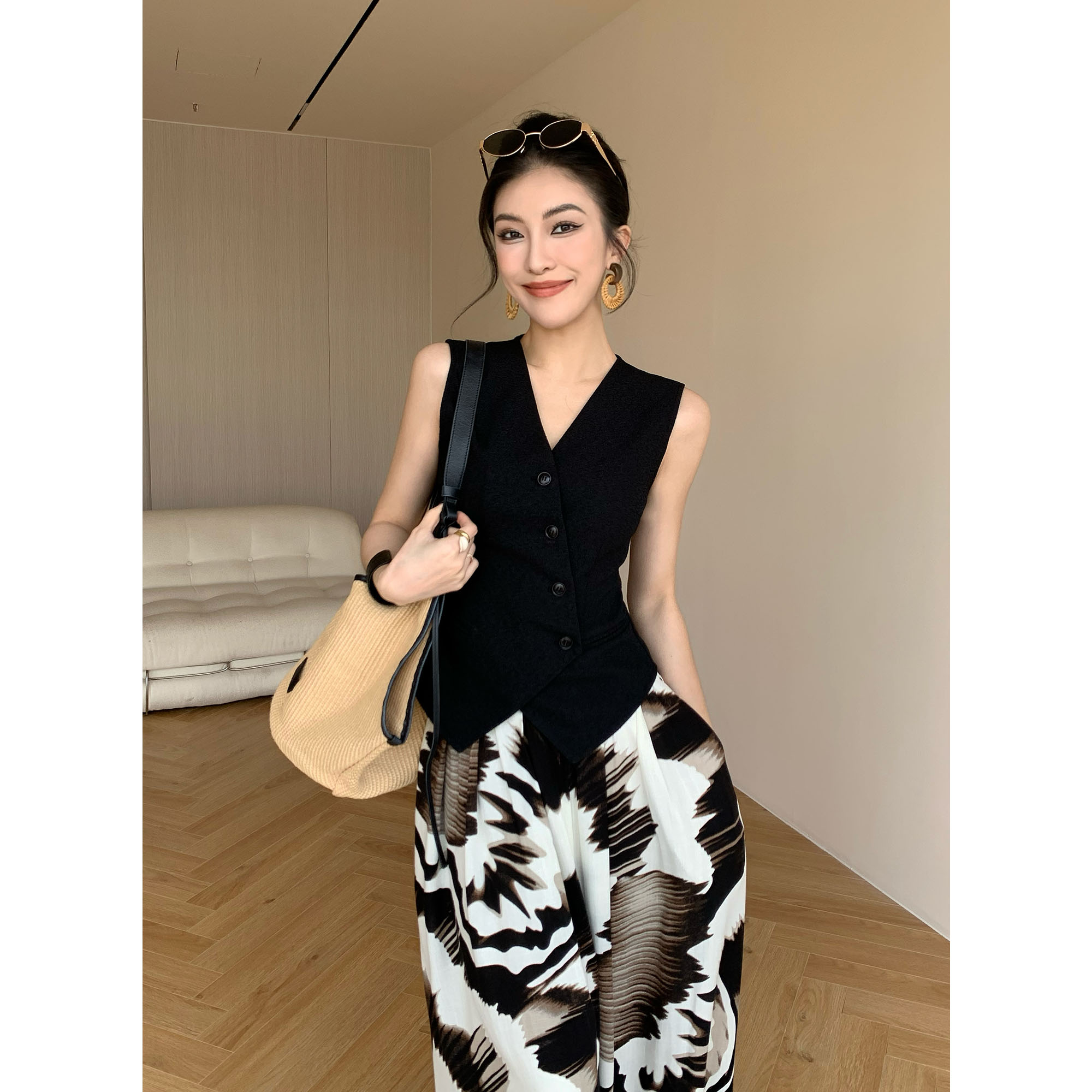 JIJINQI气质百搭洋气马夹通勤小众无袖v领马甲上衣女 JD01SZPT831