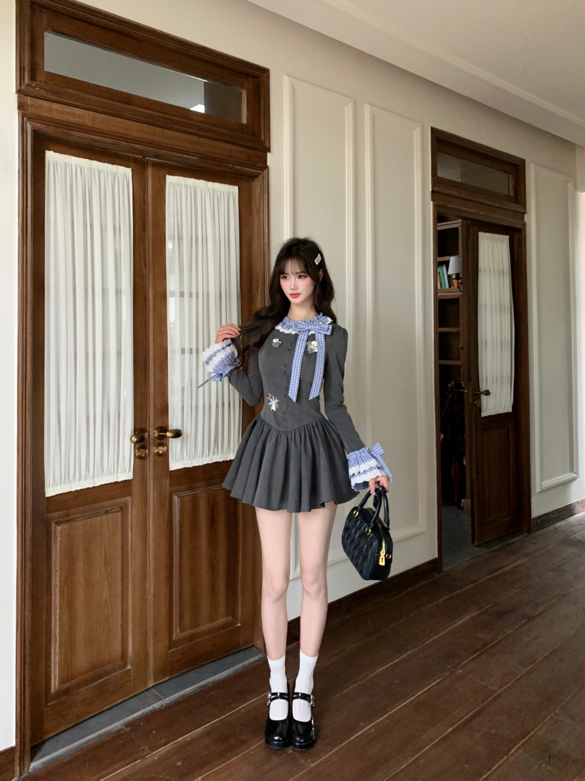 越韩小鱼 伦敦之夜 法式千金风蝴蝶结拼接格子立体亮片重工连衣裙