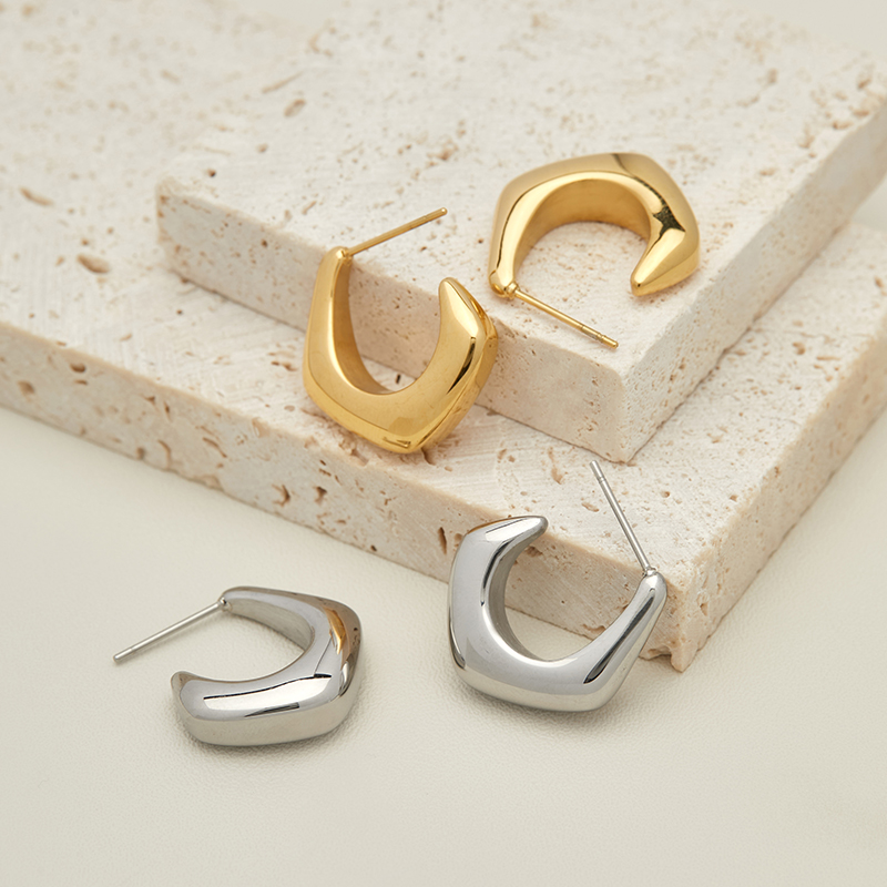 钛钢耳饰 轻奢设计感时尚ins风简约轻巧液体水滴垂落冷淡风耳钉女