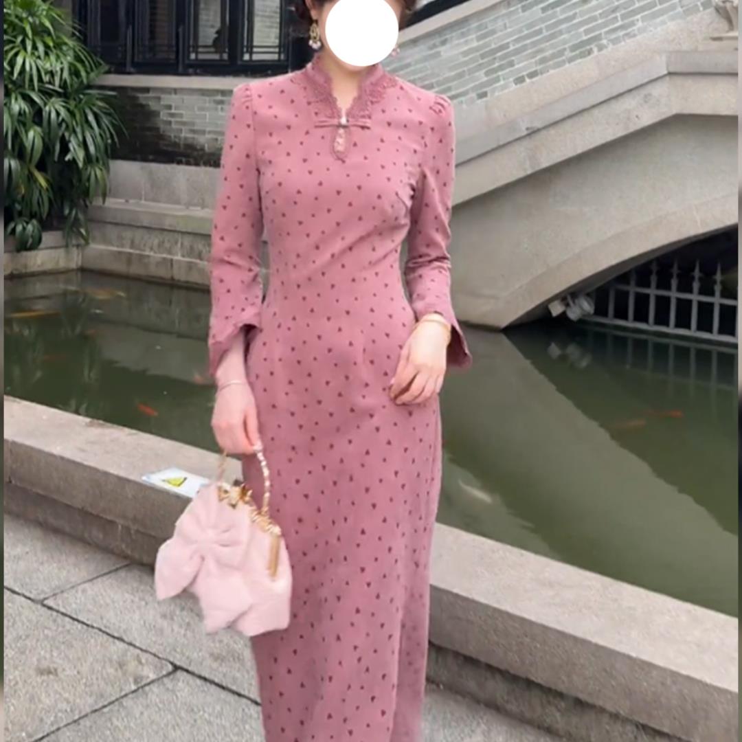 新中式气质国风爱心波点旗袍连衣裙女装2025秋冬新款性感收腰长裙