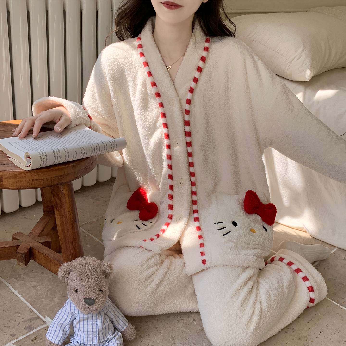 珊瑚绒保暖半边绒秋冬季睡衣女款爆款2025新款加厚加绒家居服套装