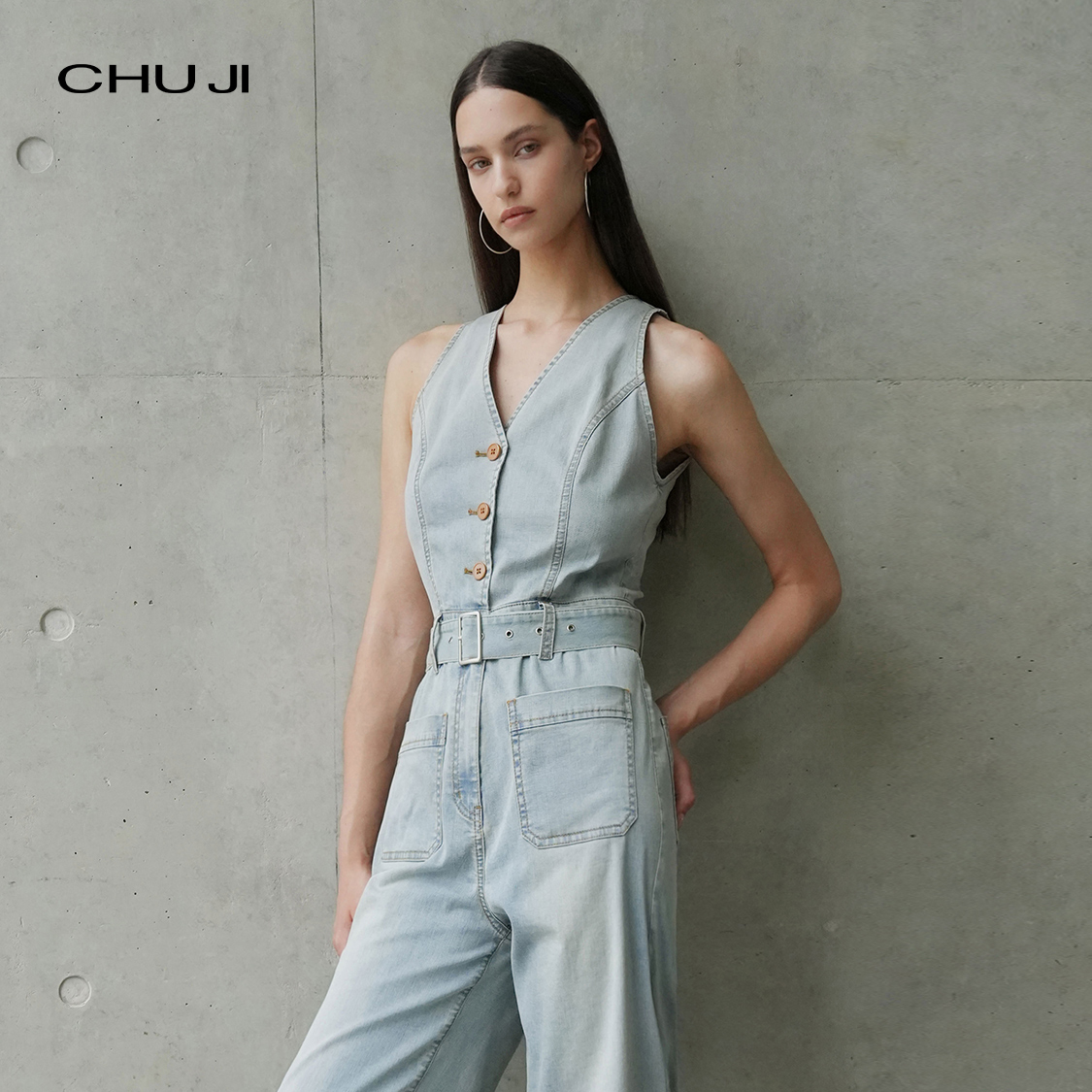 Chuji/出迹时髦单宁 水洗无袖V领牛仔连体裤女薄款阔腿裤E1Z2253K