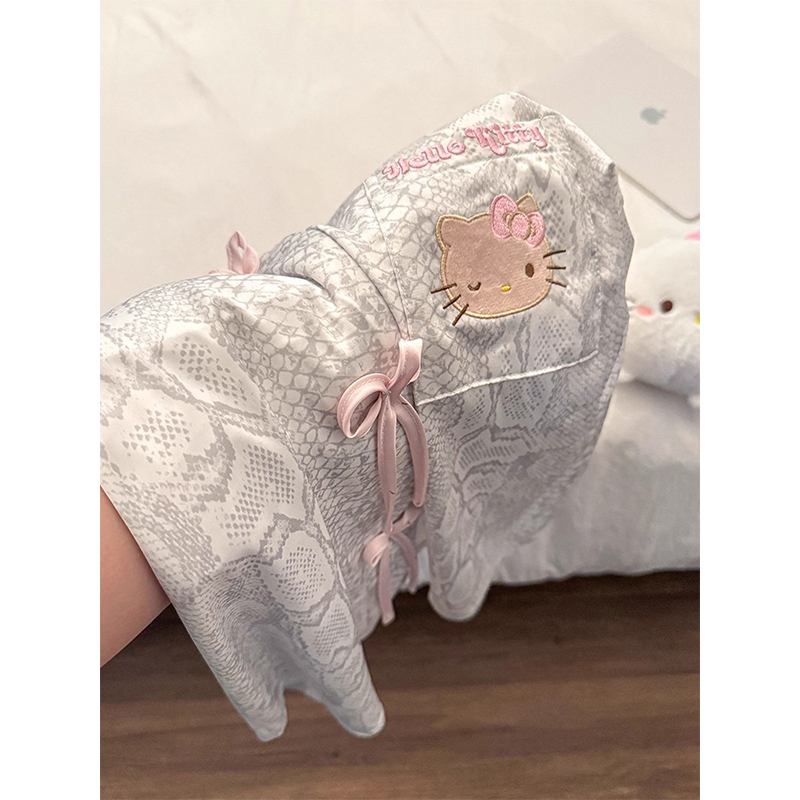 蝴蝶结HelloKitty蛇纹睡衣女春秋季长袖长裤翻领开衫可爱少女套装