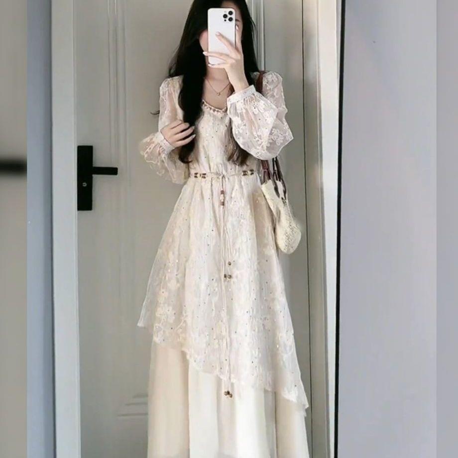 假两件度假风长袖连衣裙2025秋季新款烫银工艺旅游系带收腰刺绣裙