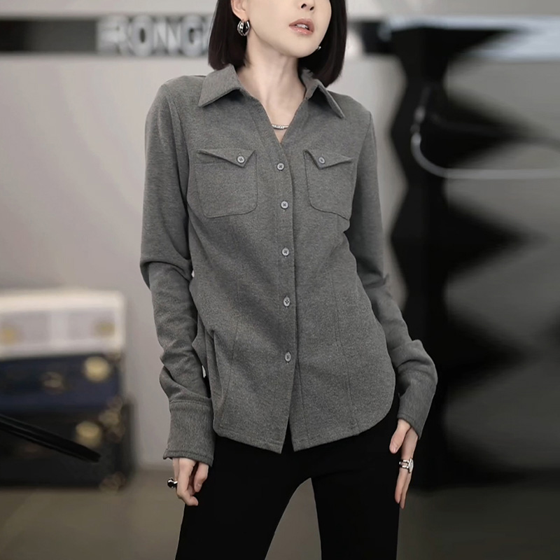 灰色衬衫初秋新款时尚洋气宽松显瘦流行高级感气质正肩百搭衬衣女