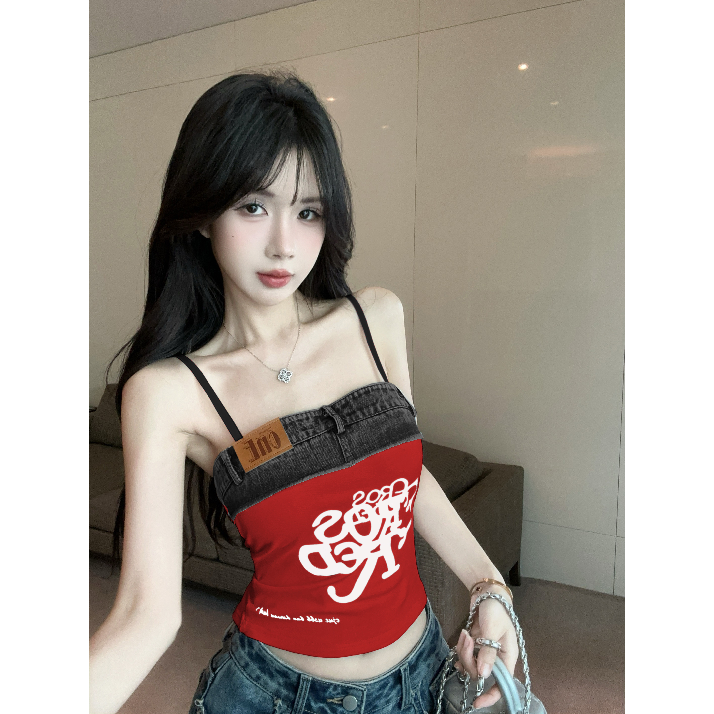 实价实拍美式辣妹牛仔拼接字母印花吊带背心新款修身显瘦抹胸上衣