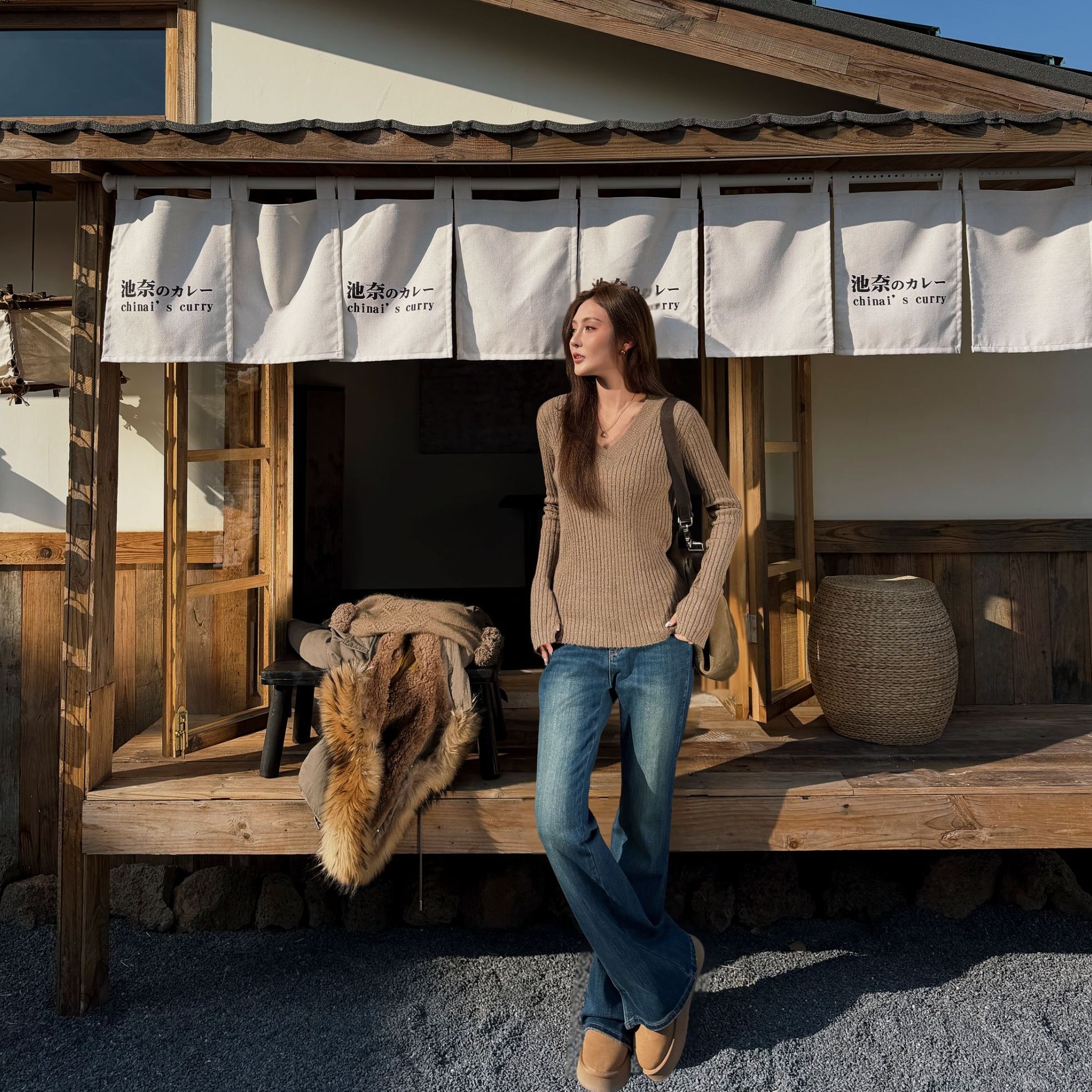 Moprobably李予诺「淑然」复古百搭显瘦水洗喇叭牛仔裤L5473031