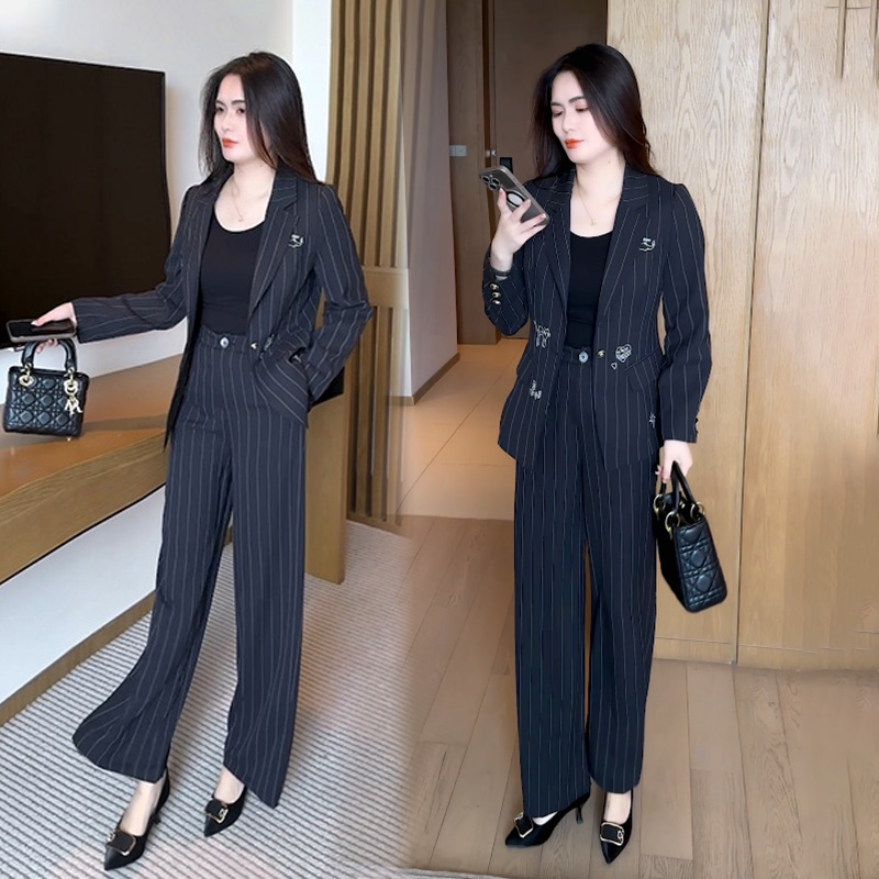 时尚条纹西装职业套装女士2025春秋新款洋气西服外套阔腿裤两件套
