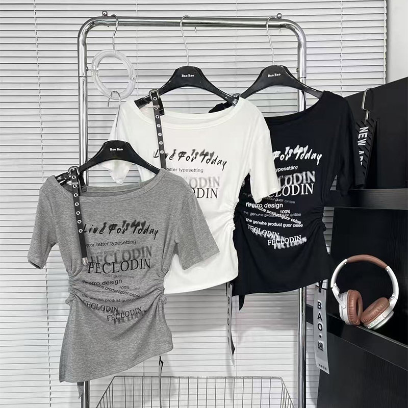 美式辣妹纯欲时髦设计斜肩短袖t恤女2026夏季新款修身显瘦上衣潮