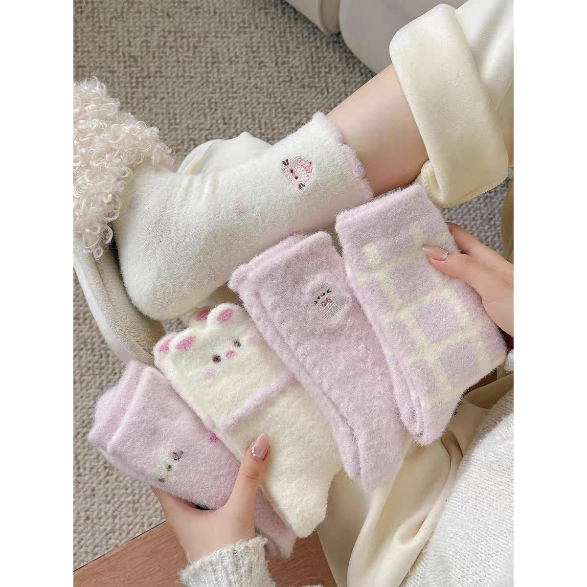 秋冬季新款加厚保暖中筒袜子女可爱小兔子粉色长筒睡眠地板居家C