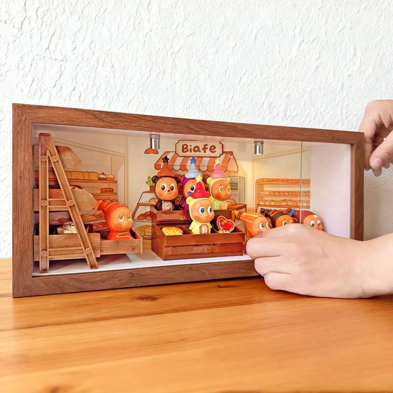 泡泡玛特星星人随心配场景展示盒萌粒面包店造景收纳柜防尘相框