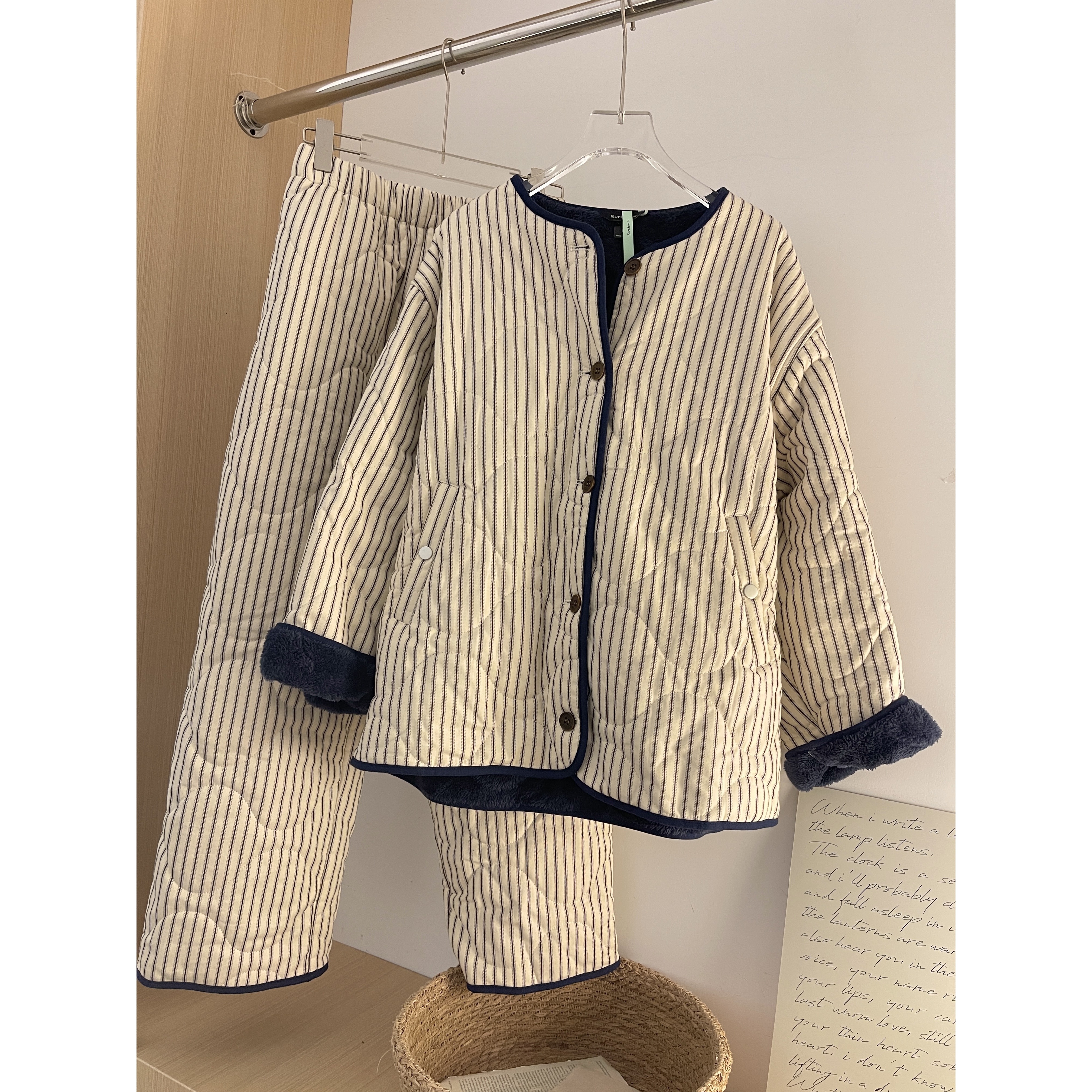 大码撞色轻奢风条纹高级夹棉保暖空气棉睡衣女秋冬季家居服套装冬