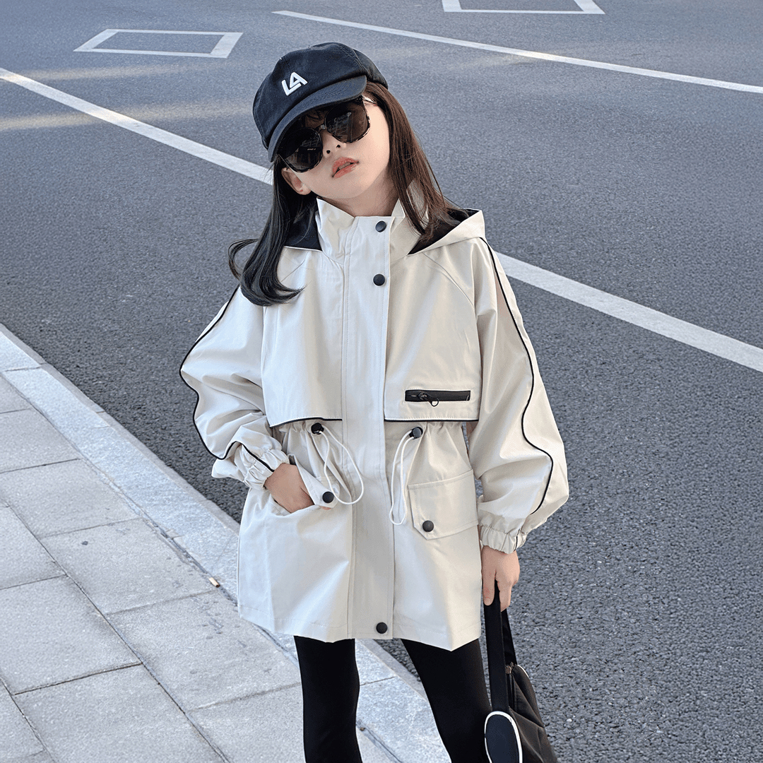 又酷又飒的女童外套秋2025新款女大童秋装冲锋衣儿童秋季洋气风衣