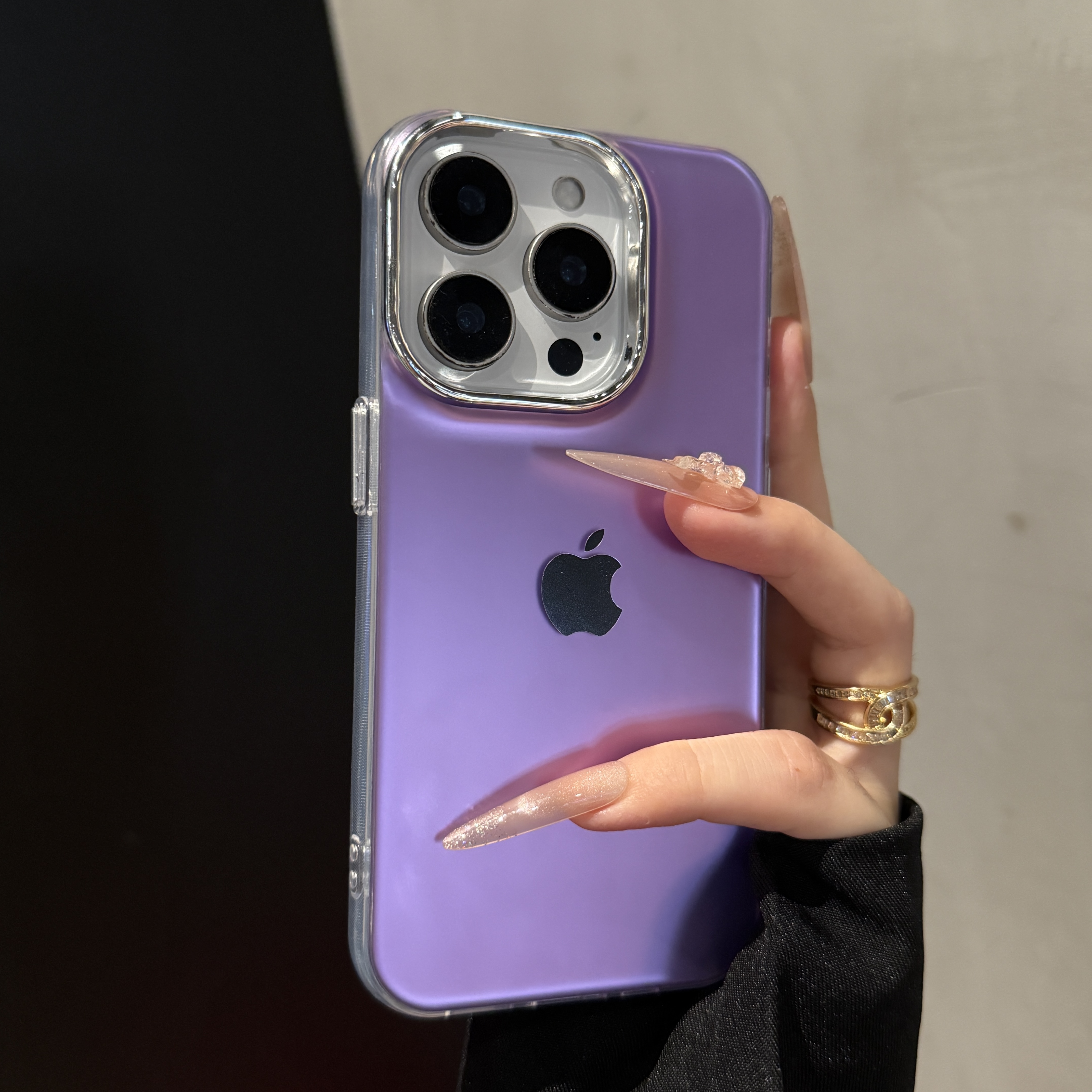 高级电镀彩银适用苹果17promax手机壳iPhone16网红15简约14/13新