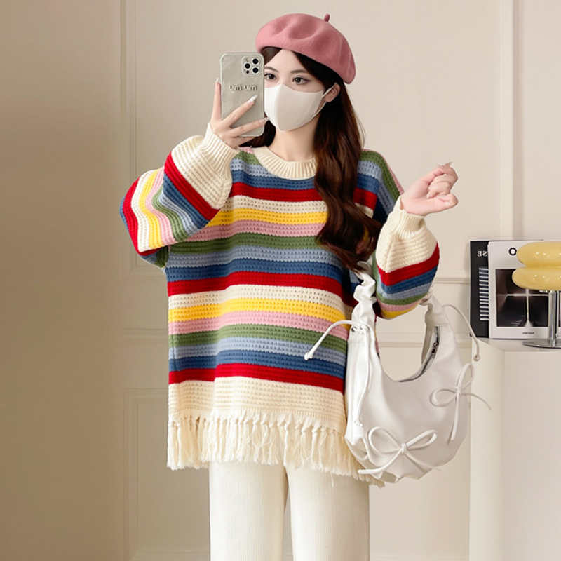 【伊伊】孕妇装2025秋冬新款时尚彩虹条纹流苏慵懒长袖宽松针织毛衣