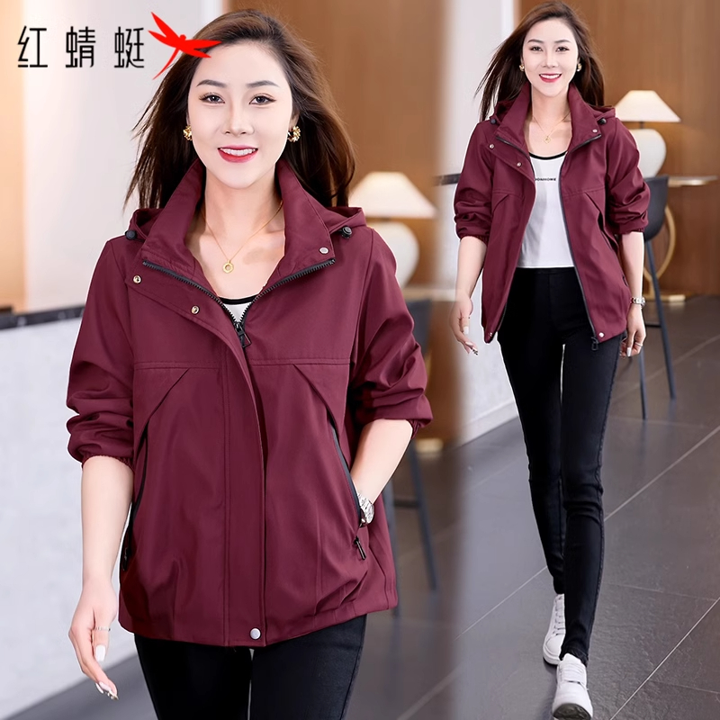 红蜻蜓安克拉红夹克外套女新款春洋气妈妈女士休闲防风薄款冲锋衣