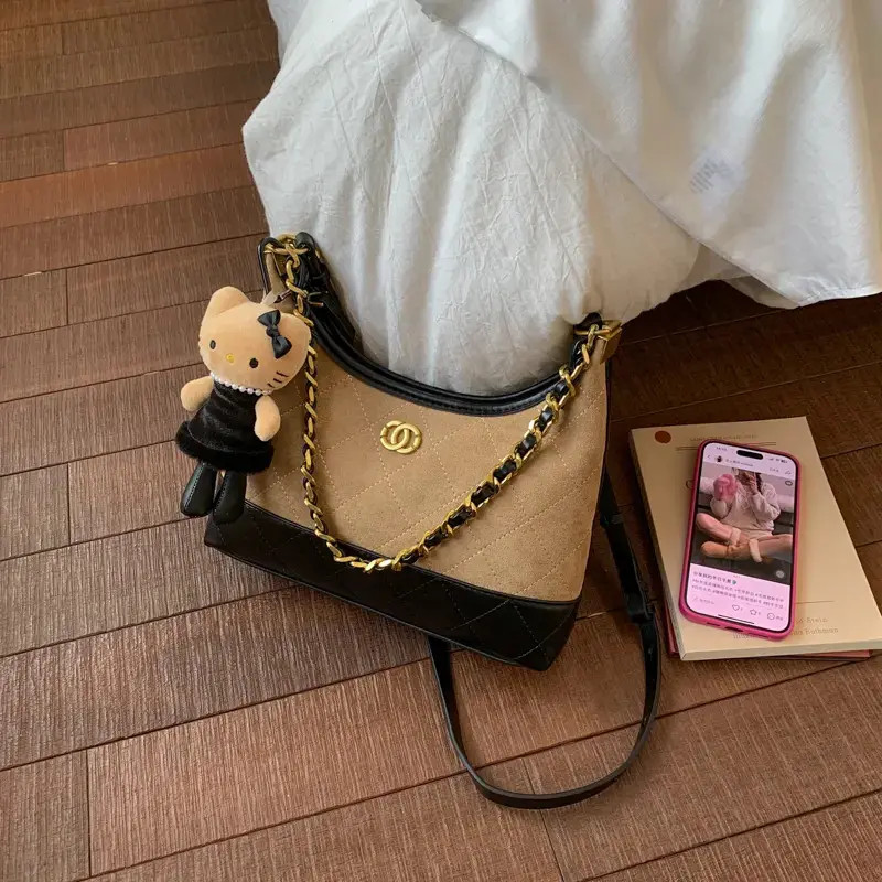 2025新款菱格链条包女时尚百搭腋下包小香风单肩包洋气月牙斜挎包