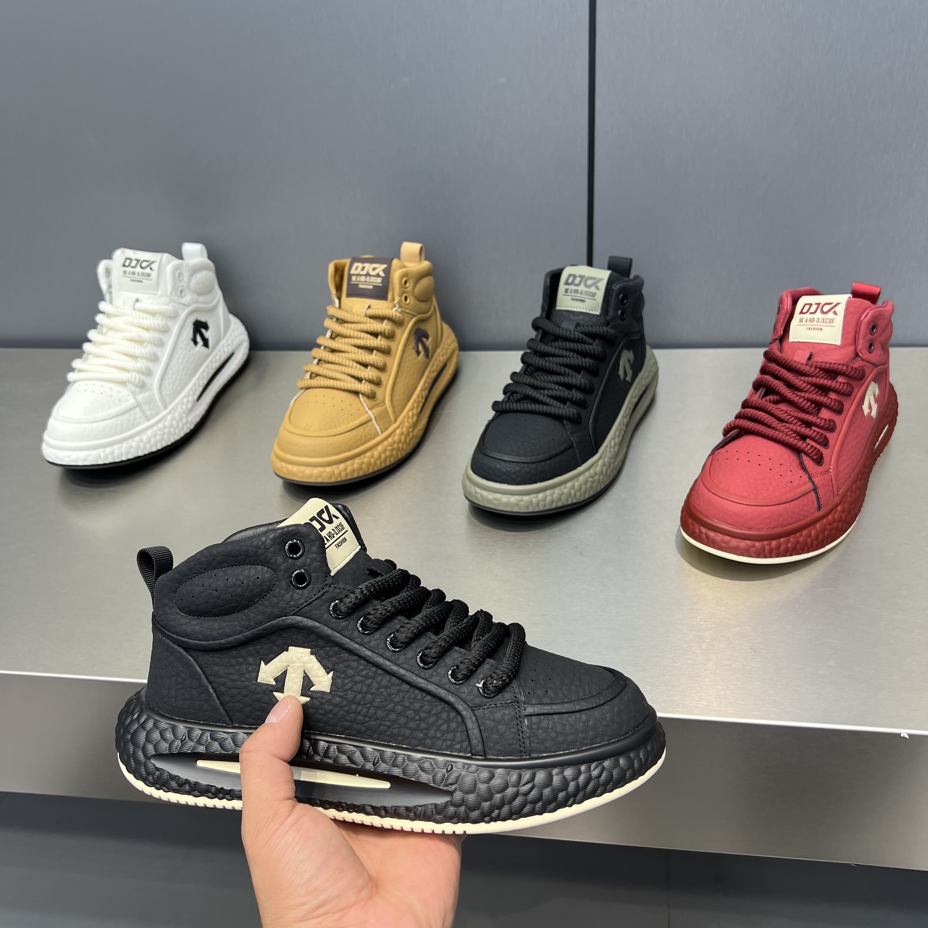 68-717运动休闲鞋冬季休闲风高帮休闲鞋户外休闲鞋厚底百搭男鞋