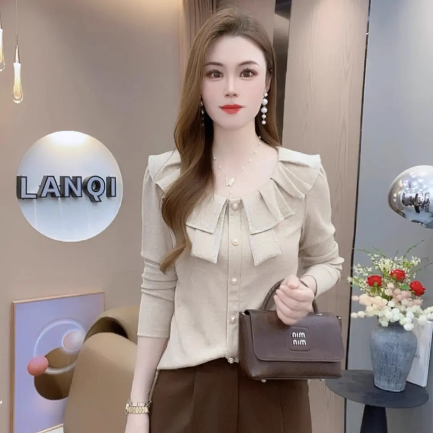 时尚T恤女2025秋季新款洋气显瘦百搭长袖上衣设计感小众别致上衣