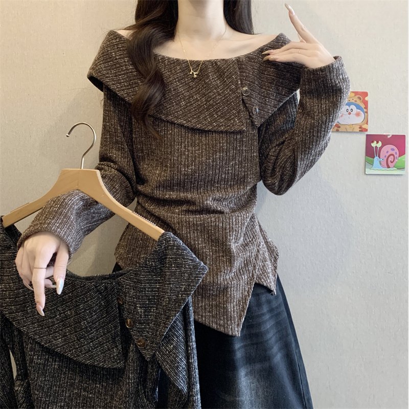 新品大码韩系小众露肩一字领长袖针织衫早秋温柔大翻领开叉上衣