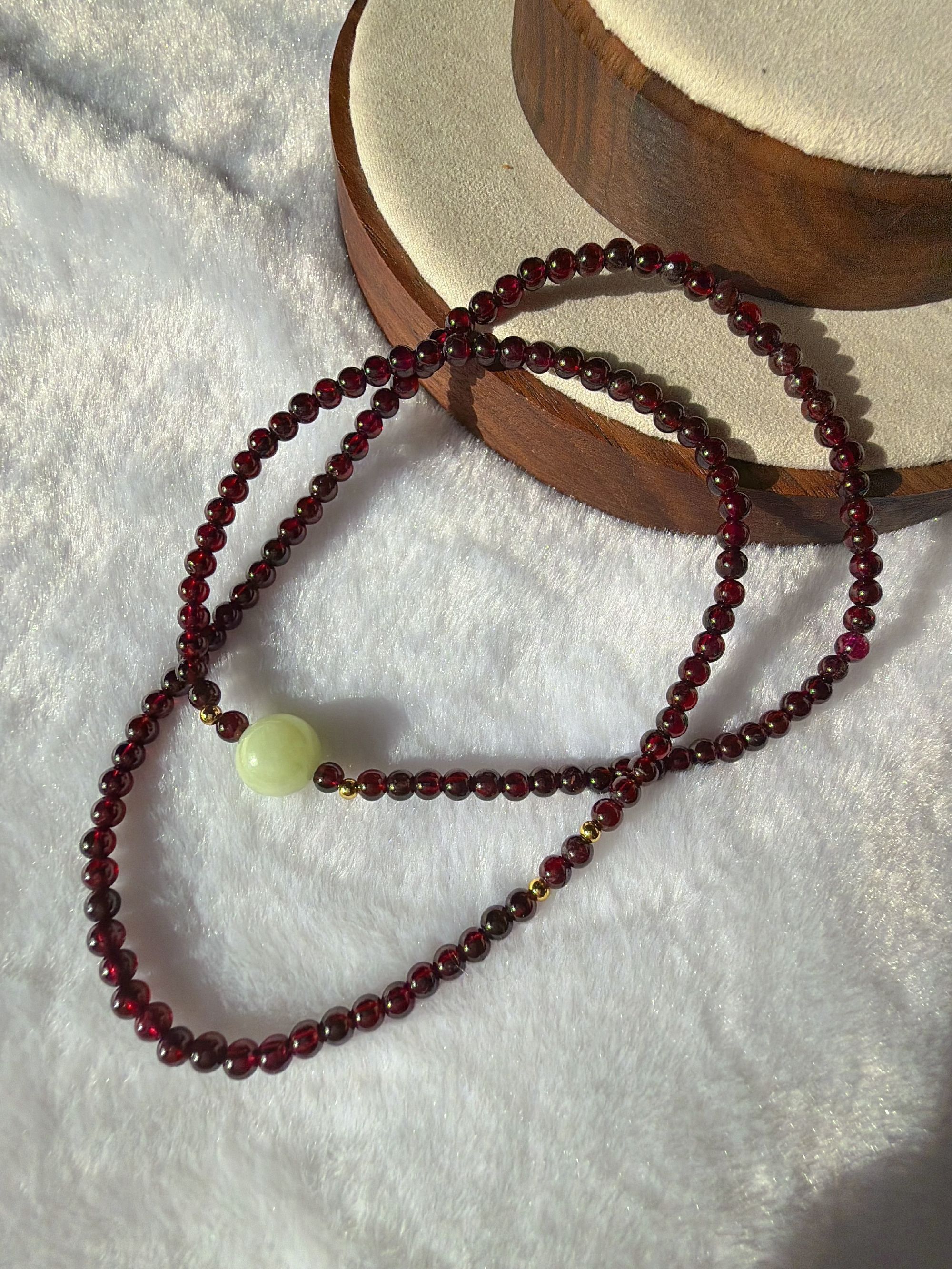 石榴石三圈手串女士轻奢百搭礼物时尚红色小众多层女款简约紫色