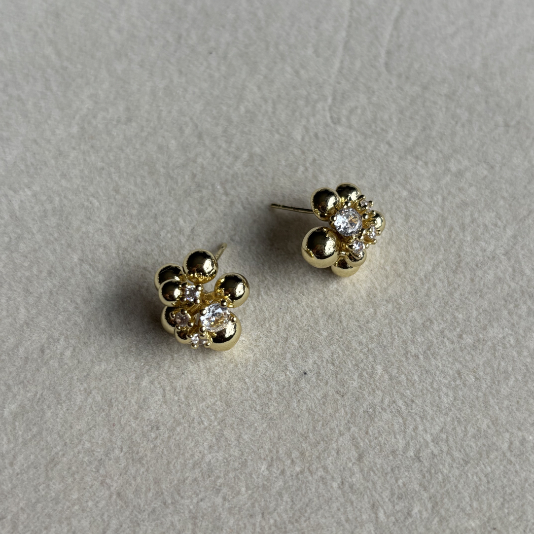 合金锆石耳饰 清冷感锆石银球耳钉小众独特气质设计感冷淡风耳环