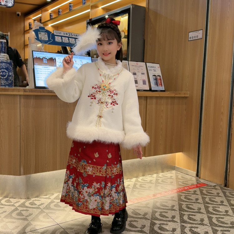 2025新款冬季女童时尚白色棉服加绒儿童刺绣外套百搭保暖冬装加厚