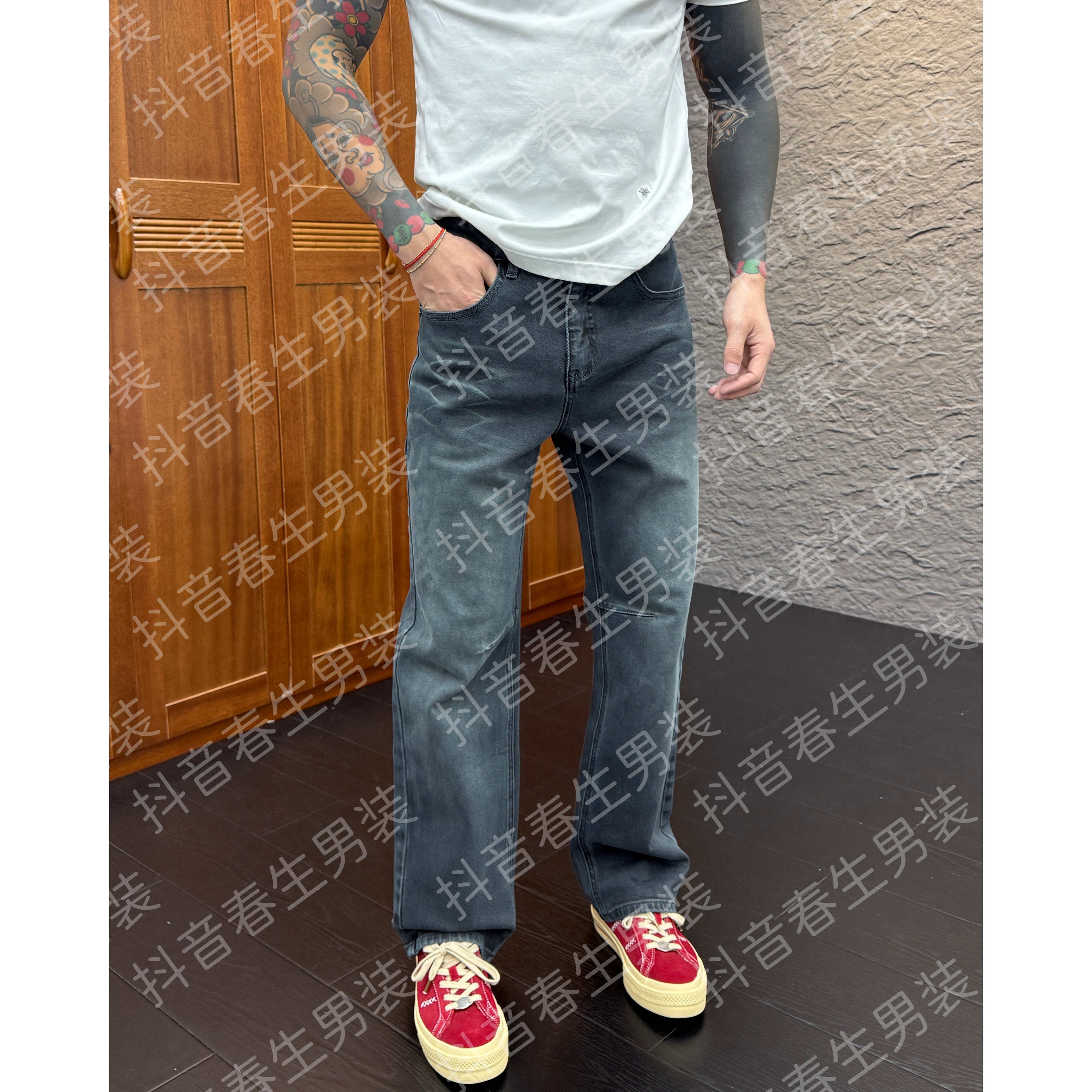 2025早秋新款时尚休闲百搭净版纯色直筒宽松男士牛仔裤50053