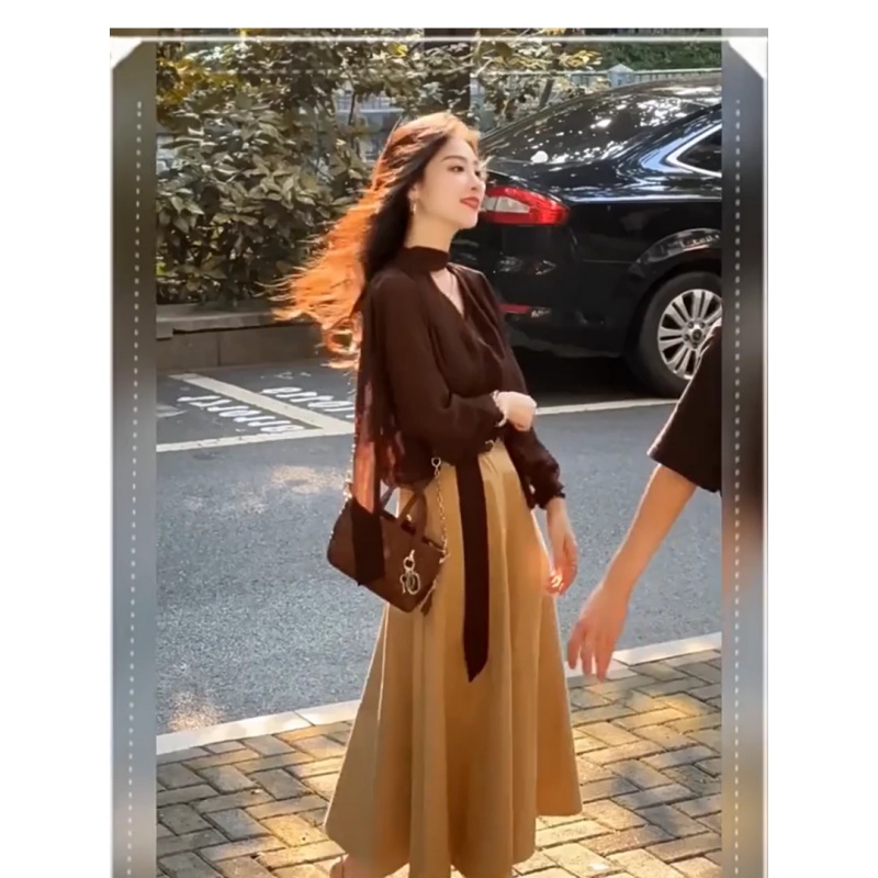 秋季套装女装2025新款棕色飘带V领衬衫收腰a字半身裙轻熟风两件套