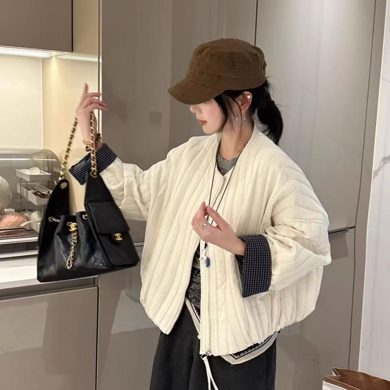 短款圆领百搭加厚短外套宽松新款2025爆款时尚小个子休闲加厚上衣