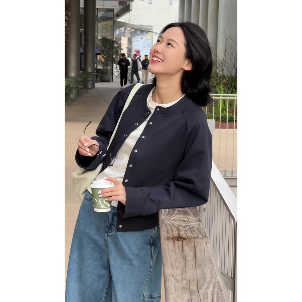 韩版简约大码时尚休闲开衫短外套女秋季新款宽松圆领棒球服上衣