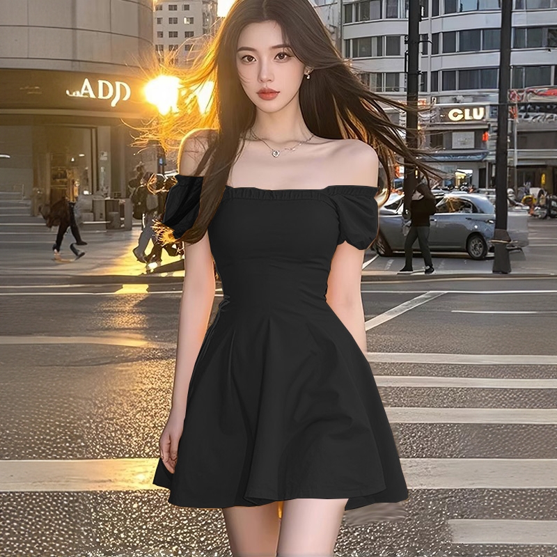 2025夏季新款一字肩短袖连衣裙气质优雅温柔风裙子通勤黑色短裙女