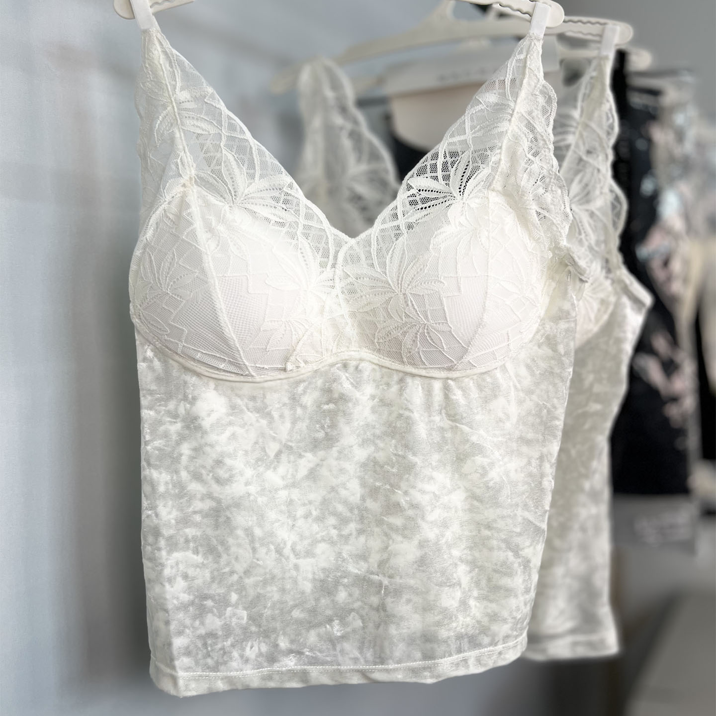 新中式内搭吊带韩国绒背心白色女内衣内搭吊带背心新品打底衫上衣