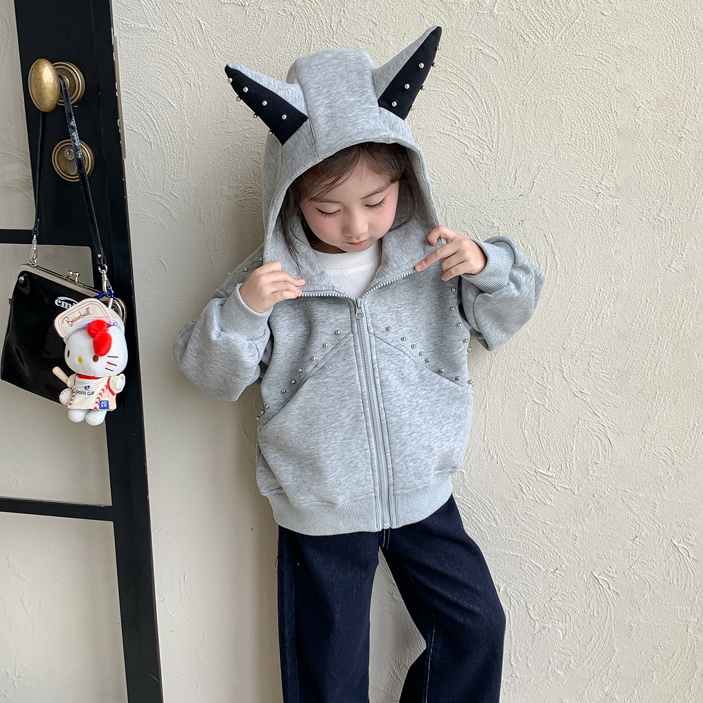 女童秋季外套2025新款洋气女宝宝春秋款卫衣连帽上衣儿童秋装开衫