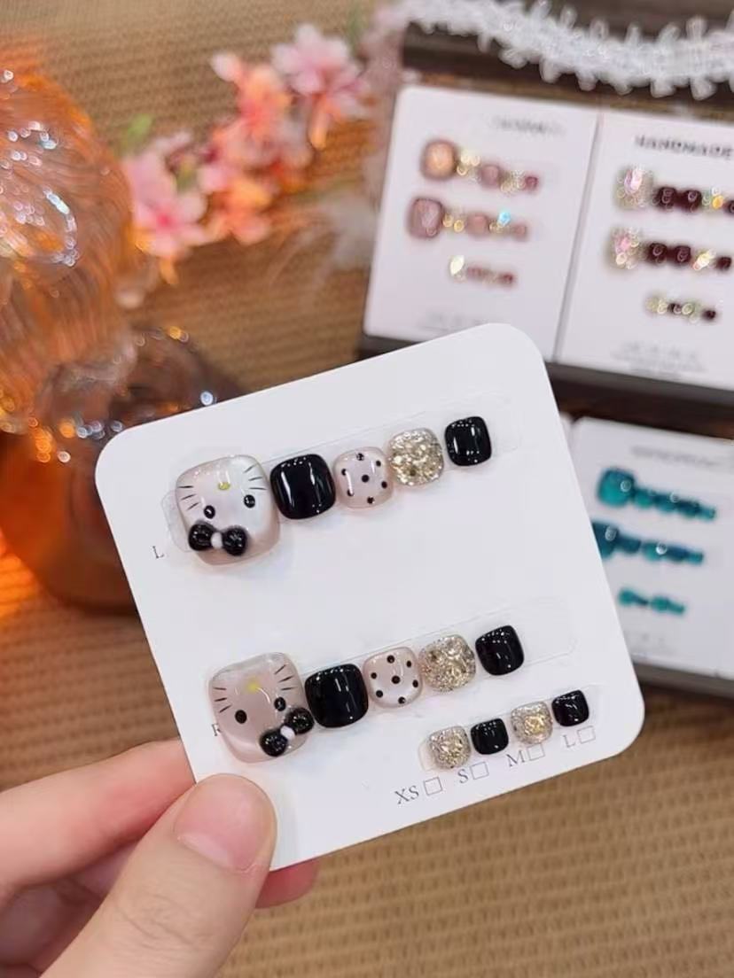 【黑色KT猫】脚甲14片装 纯手绘纯手工穿戴甲 猫眼温柔百搭KT猫造型