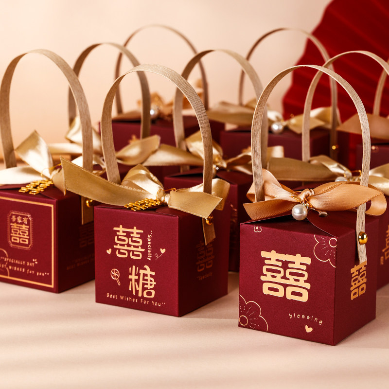 结婚喜糖盒子2025新款订婚礼盒空盒高级糖果包装伴娘伴手礼手提袋