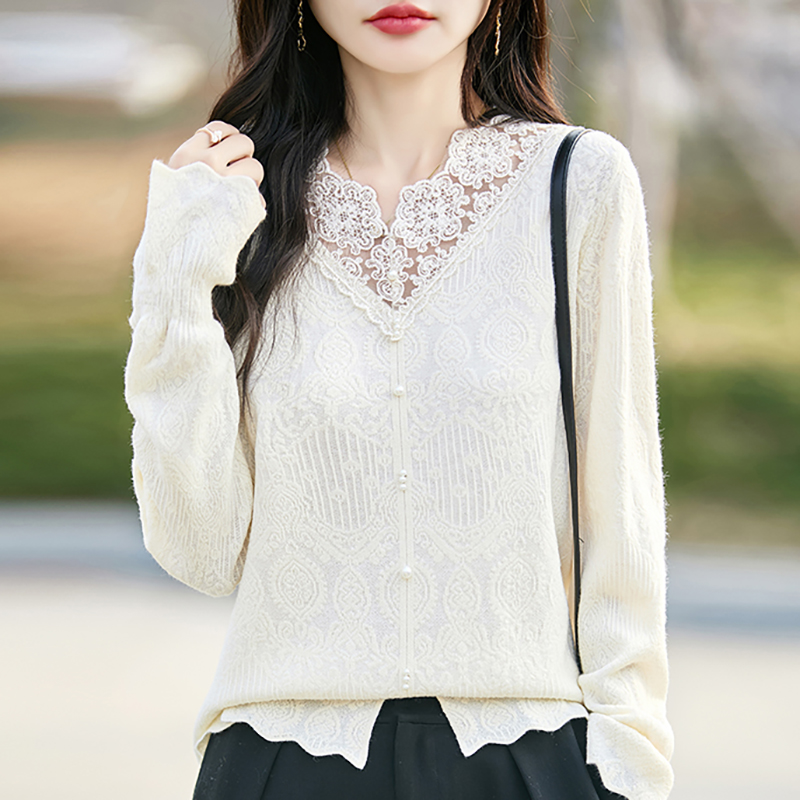 蕾丝打底衫女春装2025新款针织衫宽松显瘦大码春秋款洋气V领上衣