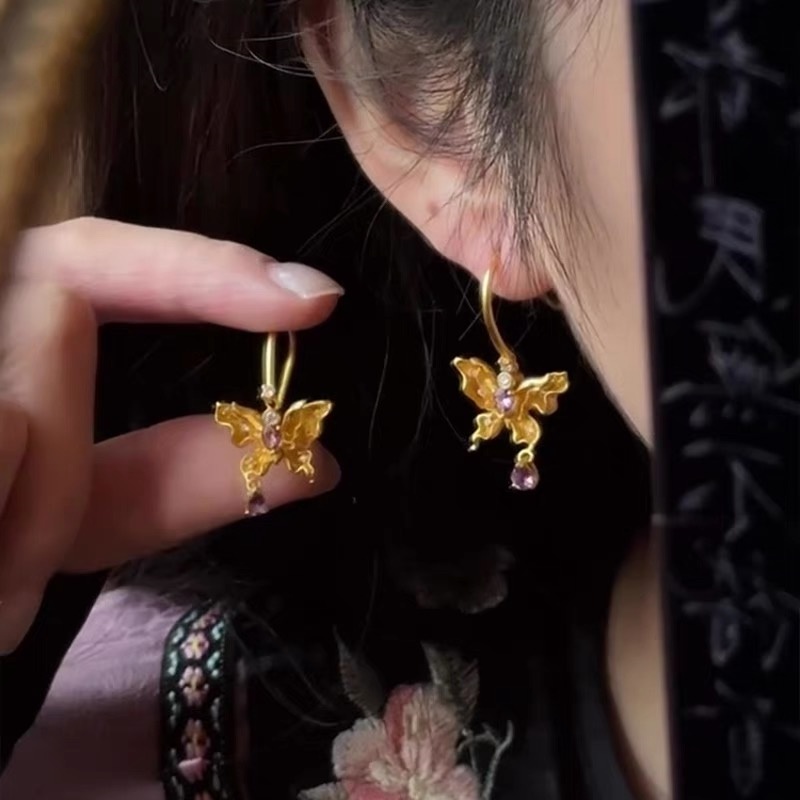 铜合金合成锆石耳饰 新中式蝴蝶耳环复古精致轻奢千金感绝美耳饰