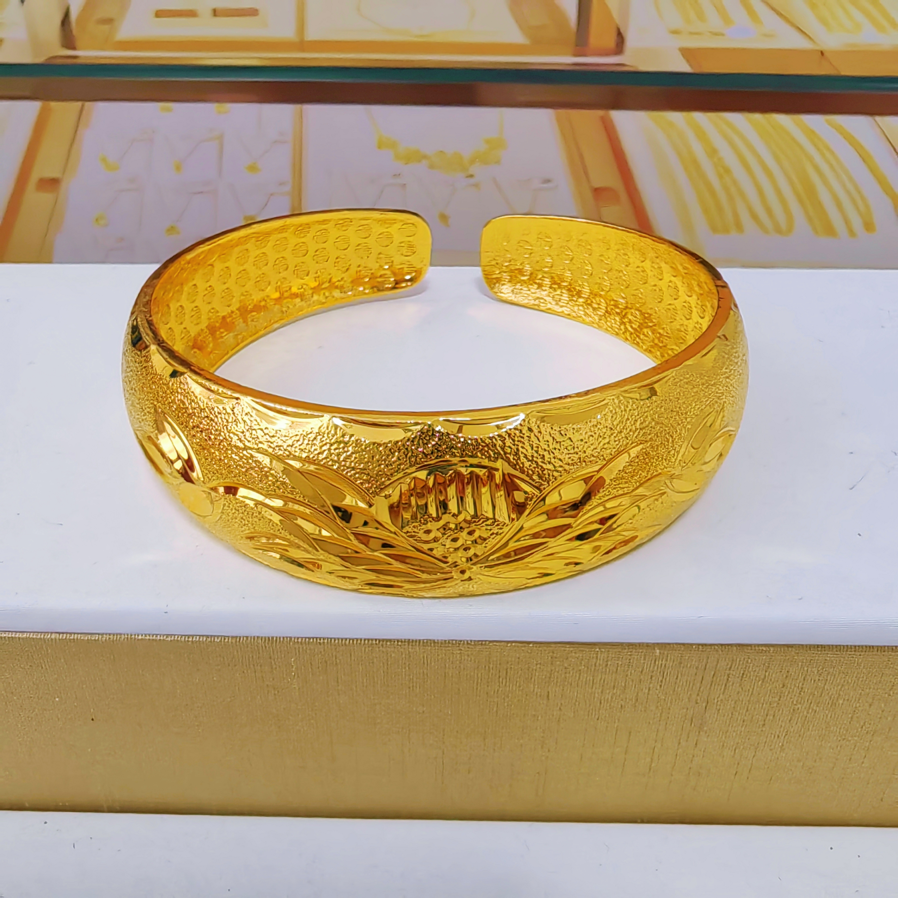 铜合金手镯 大宽版莲花开口手镯复古饰品时尚镯子送妈妈婆婆礼物