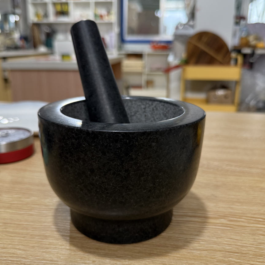 花岗岩原石蒜臼子