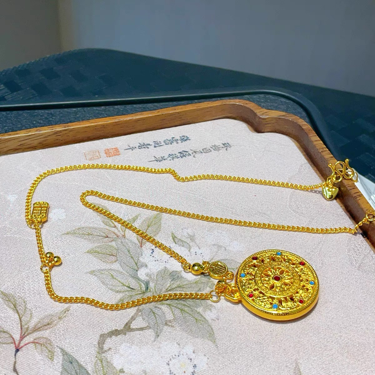 钛钢项链 饰品新款彩色链子八宝罗盘项链女金色国风爆款复古坠链