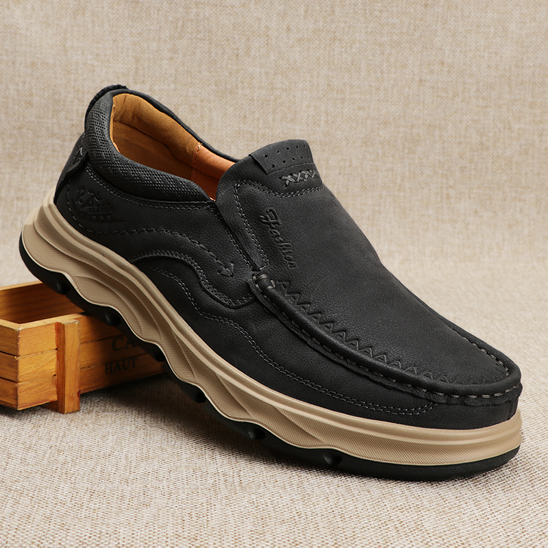 一脚蹬皮鞋男2025秋季新款防滑透气商务百搭休闲皮鞋软皮厚底鞋男