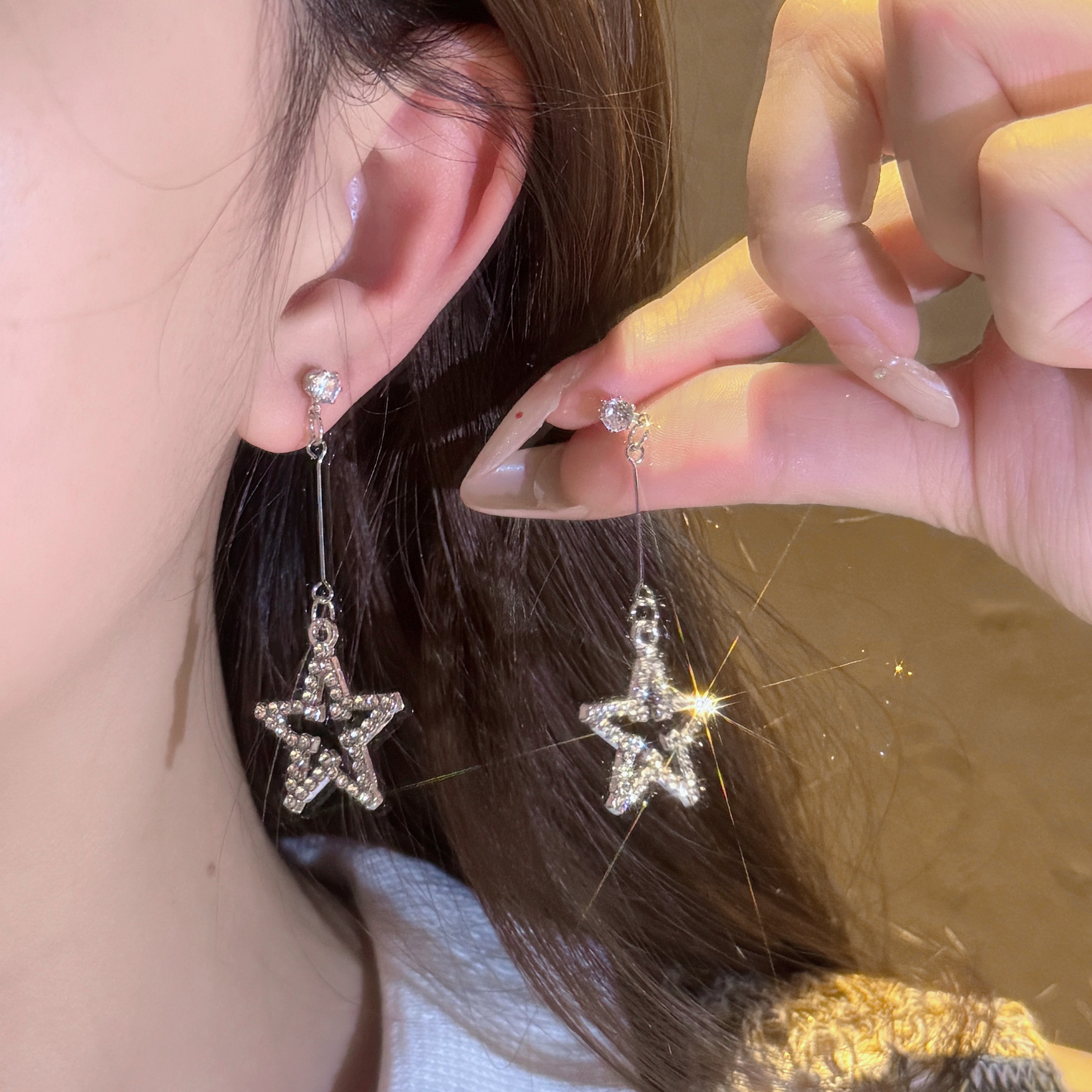 铜合金耳饰 简约五角星耳环女2025新款高级感超闪网红轻奢耳饰