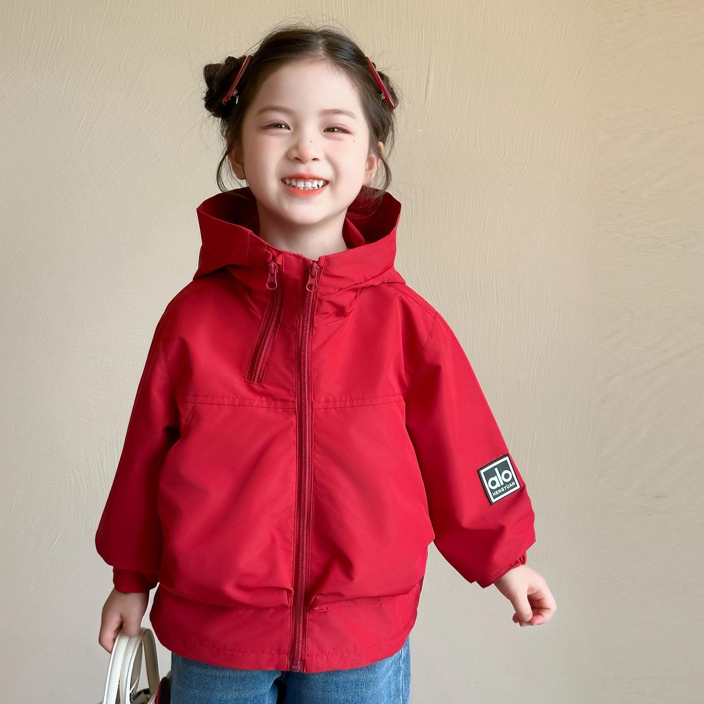 超洋气小女孩外套春秋款2025新款女童秋装时髦风衣女宝宝韩冲锋衣