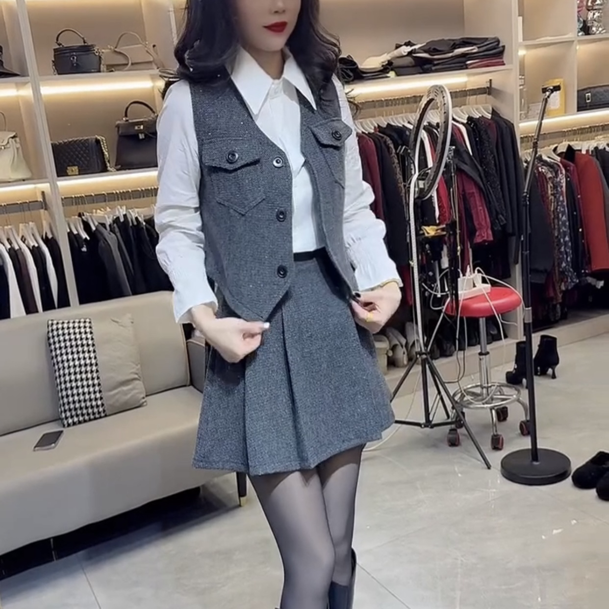 秋冬新款时尚百搭重工拼接上衣搭配短裤套装