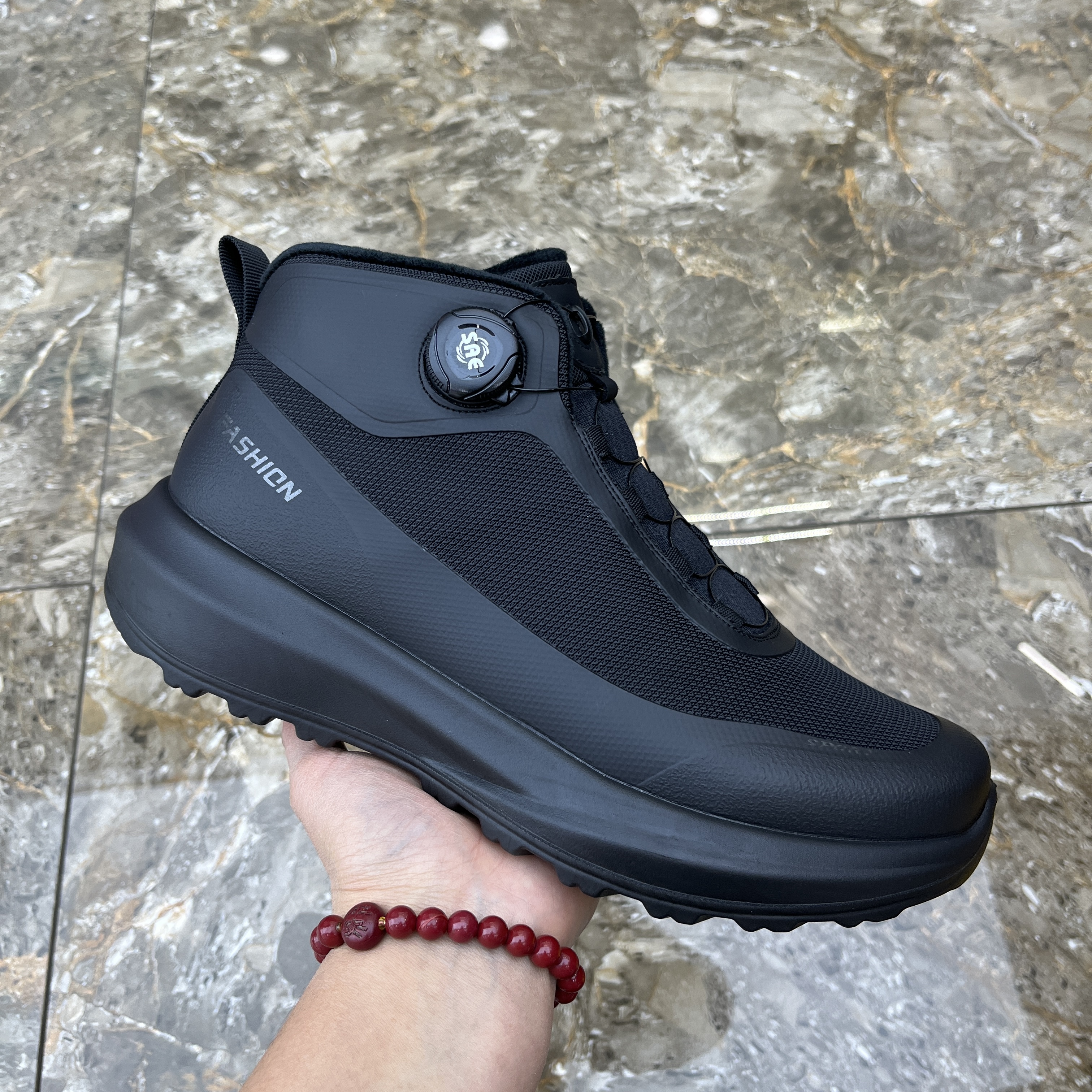 秋冬高帮旋转纽扣男鞋加绒保暖休闲鞋厚底轻便防滑鞋子男士运动鞋