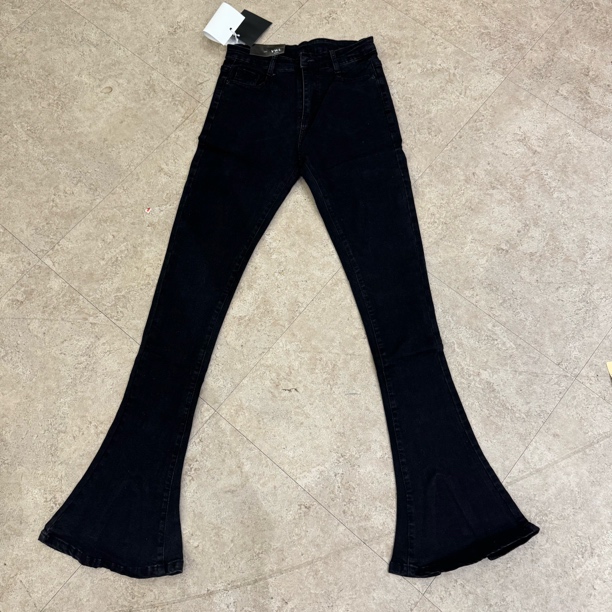 中腰紧身超弹牛仔微喇叭马蹄裤