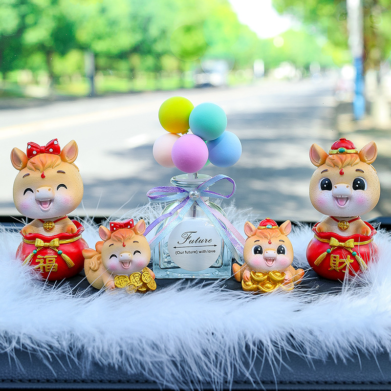 可爱小马汽车摆件国潮马中控台车载装饰品生肖马年吉祥物新年摆件