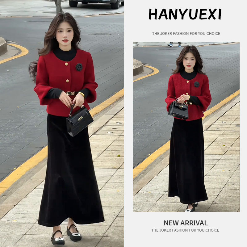 秋冬超火一整套女装2025新款小香风显白外套打底衫半身裙三件套潮