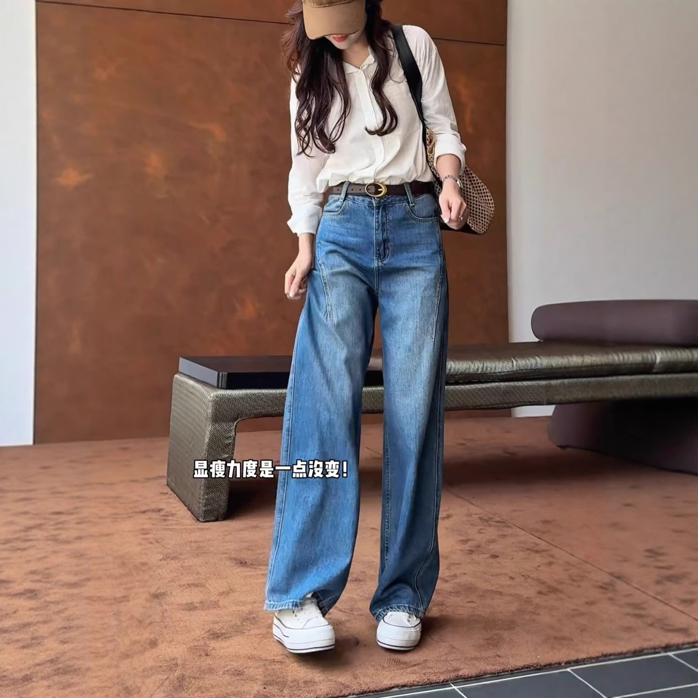 拉夏贝尔蓝色窄版夹绒弯刀牛仔裤女2025秋冬高腰梨型身材阔腿裤子